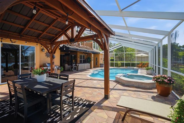 805 HICKORY FORK DRIVE, Seffner, FL 33584