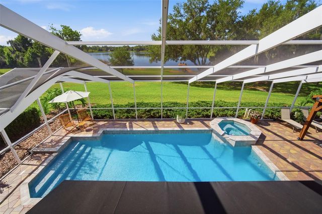 805 HICKORY FORK DRIVE, Seffner, FL 33584