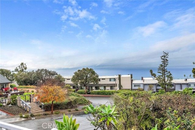 641 Via Los Miradores, Redondo Beach, CA 90277