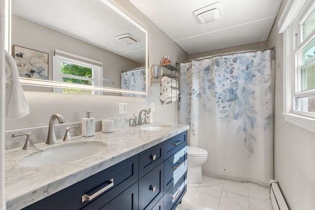 10 Pine Bluff Ave, Merrimac, MA 01860