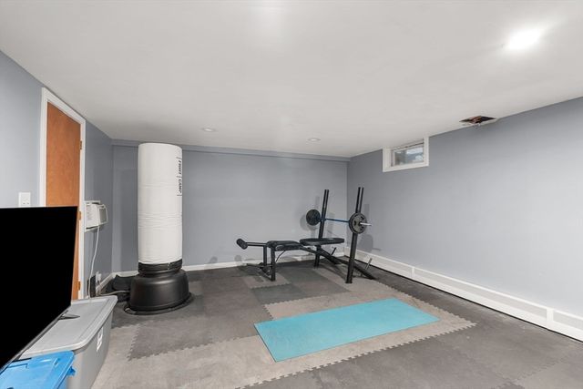 10 Pine Bluff Ave, Merrimac, MA 01860