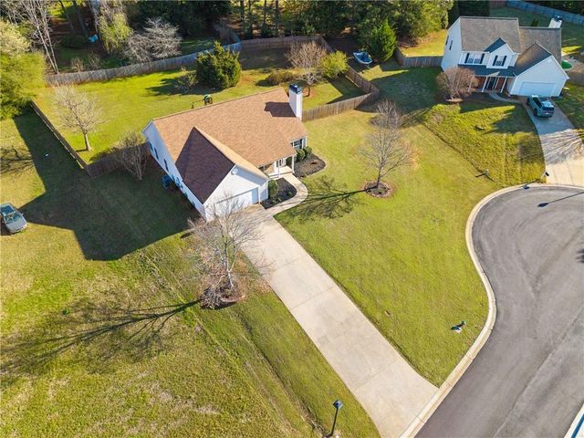 298 Winslow Way, Bethlehem, GA 30620