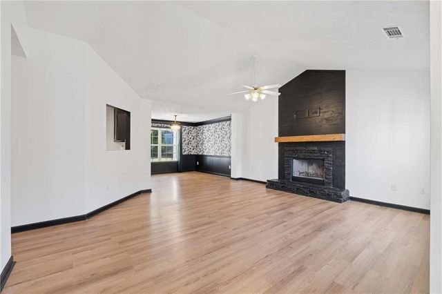 298 Winslow Way, Bethlehem, GA 30620