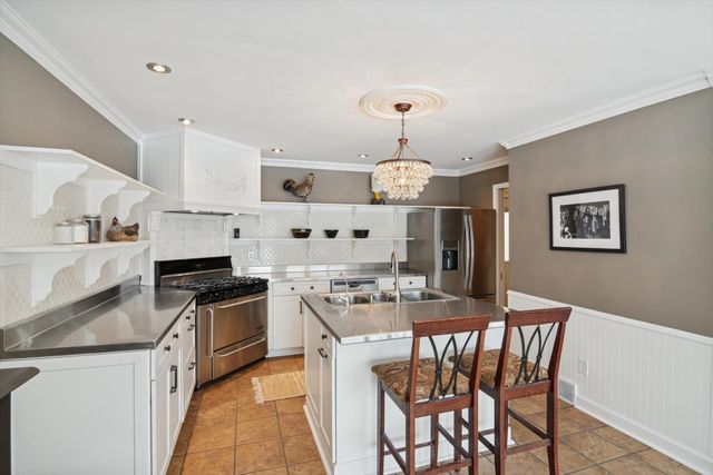 17490 G Drive N, Marshall Twp, MI 49068