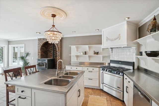 17490 G Drive N, Marshall Twp, MI 49068