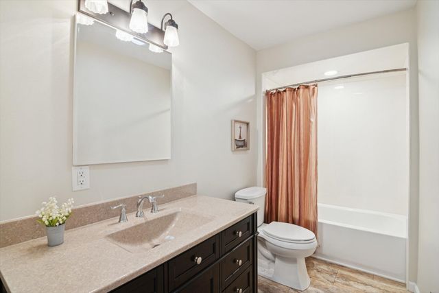 17490 G Drive N, Marshall Twp, MI 49068