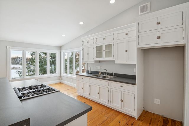 17490 G Drive N, Marshall Twp, MI 49068