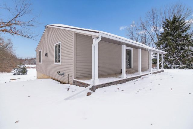 17490 G Drive N, Marshall Twp, MI 49068