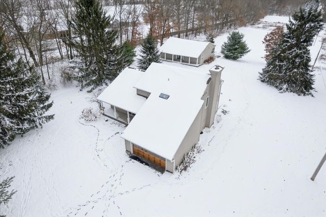 17490 G Drive N, Marshall Twp, MI 49068