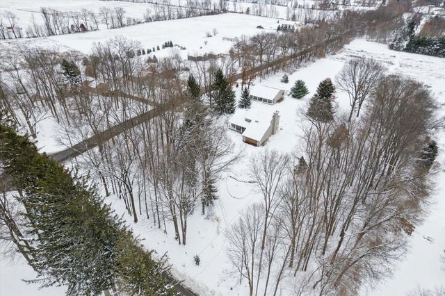 17490 G Drive N, Marshall Twp, MI 49068