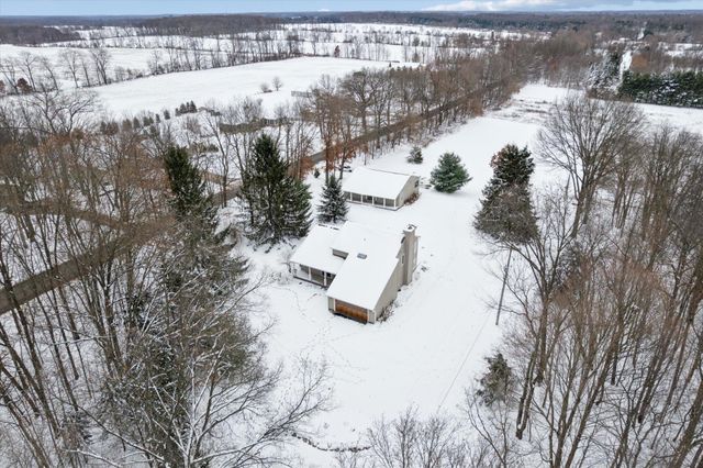 17490 G Drive N, Marshall Twp, MI 49068