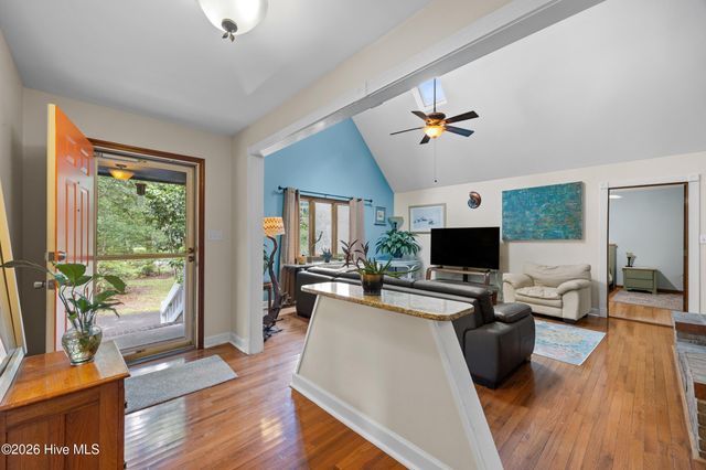 528 Pinehurst Circle, Hampstead, NC 28443