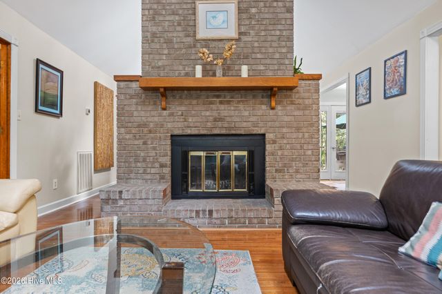 528 Pinehurst Circle, Hampstead, NC 28443