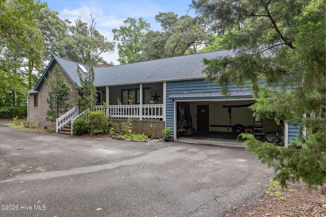 528 Pinehurst Circle, Hampstead, NC 28443
