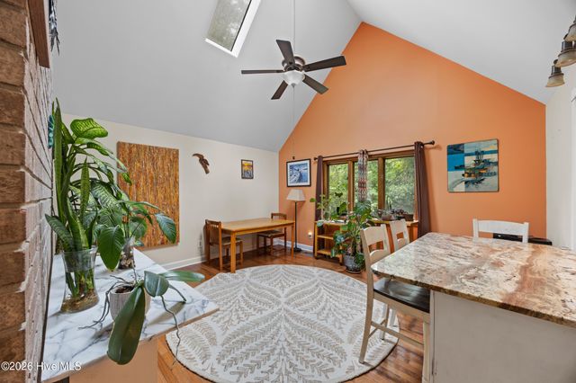 528 Pinehurst Circle, Hampstead, NC 28443