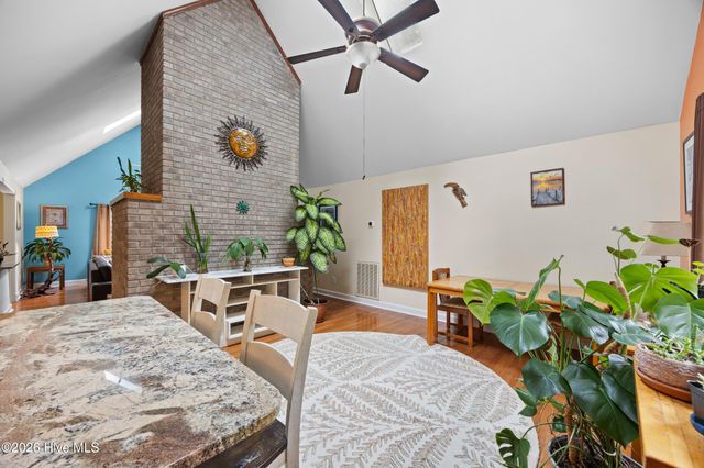 528 Pinehurst Circle, Hampstead, NC 28443