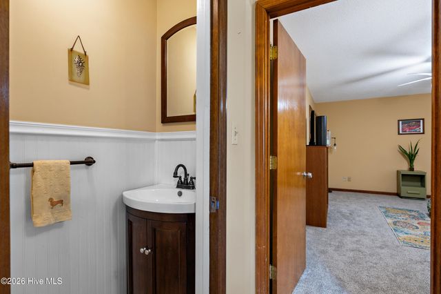 528 Pinehurst Circle, Hampstead, NC 28443