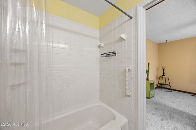 528 Pinehurst Circle, Hampstead, NC 28443