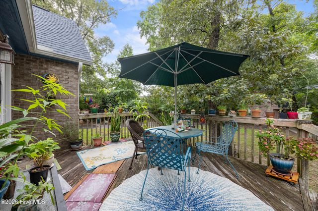 528 Pinehurst Circle, Hampstead, NC 28443