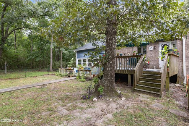 528 Pinehurst Circle, Hampstead, NC 28443