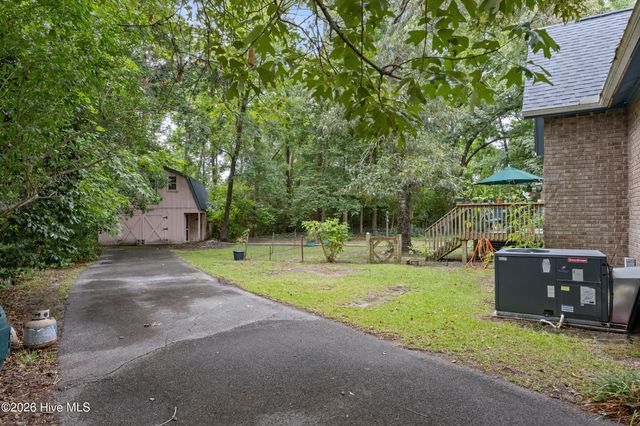 528 Pinehurst Circle, Hampstead, NC 28443
