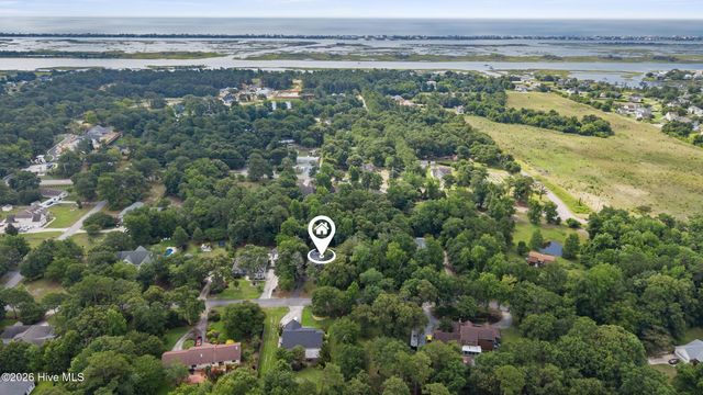 528 Pinehurst Circle, Hampstead, NC 28443