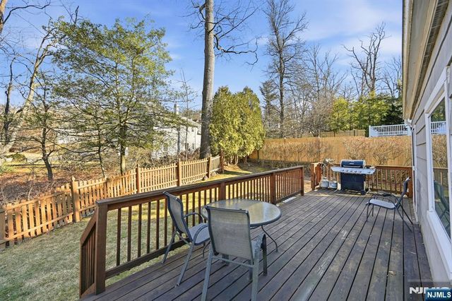 34 W Lawn Road, Livingston, NJ 07039