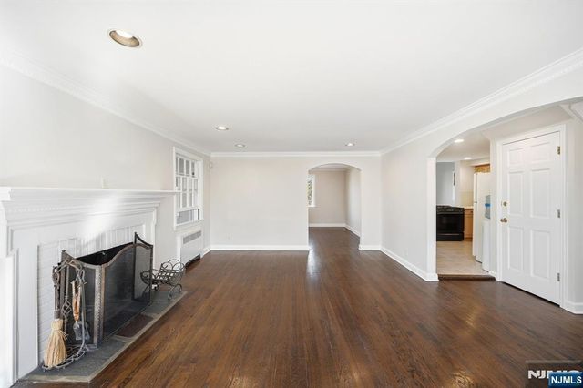 34 W Lawn Road, Livingston, NJ 07039