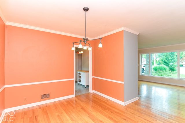 711 E 70th Place, Indianapolis, IN 46220