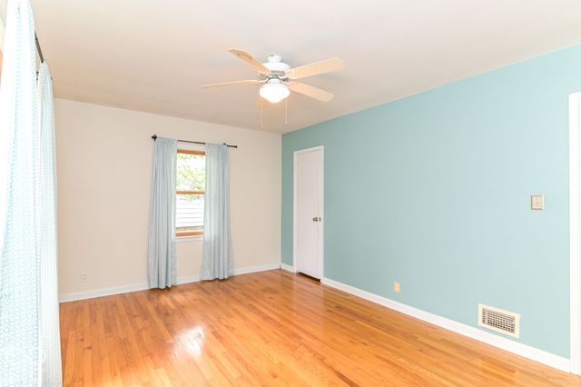 711 E 70th Place, Indianapolis, IN 46220