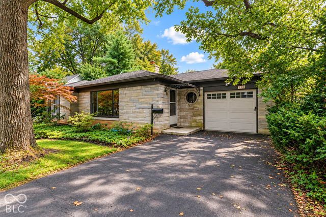 711 E 70th Place, Indianapolis, IN 46220