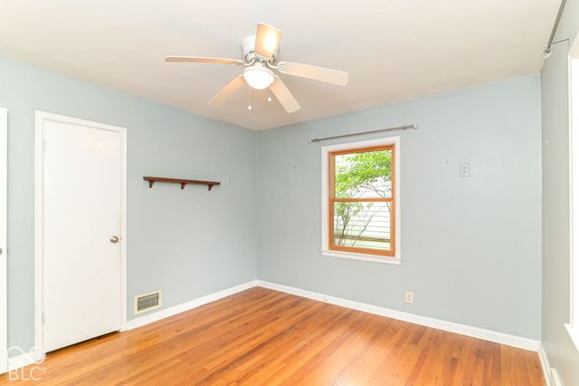 711 E 70th Place, Indianapolis, IN 46220