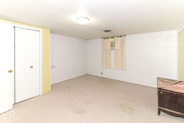 711 E 70th Place, Indianapolis, IN 46220