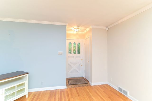 711 E 70th Place, Indianapolis, IN 46220