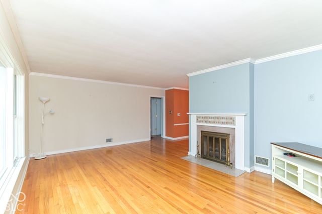 711 E 70th Place, Indianapolis, IN 46220