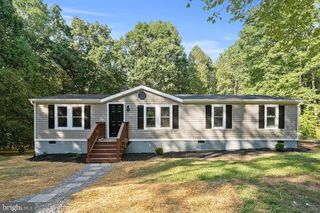 1301 VAWTER CORNER RD, Louisa, VA 23093
