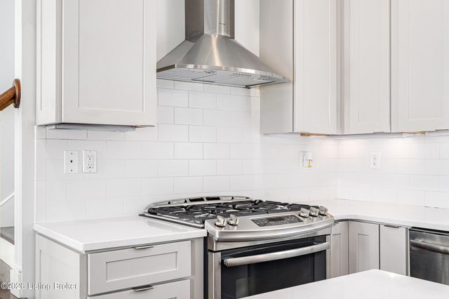 9513 Indian Pipe Ln, Prospect, KY 40059