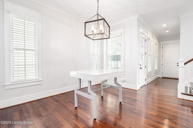 9513 Indian Pipe Ln, Prospect, KY 40059