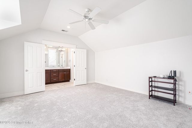 9513 Indian Pipe Ln, Prospect, KY 40059