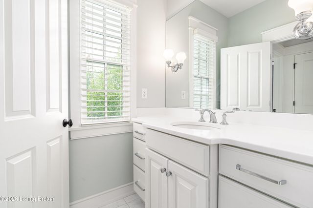 9513 Indian Pipe Ln, Prospect, KY 40059