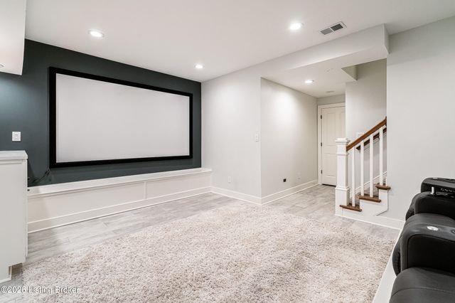 9513 Indian Pipe Ln, Prospect, KY 40059