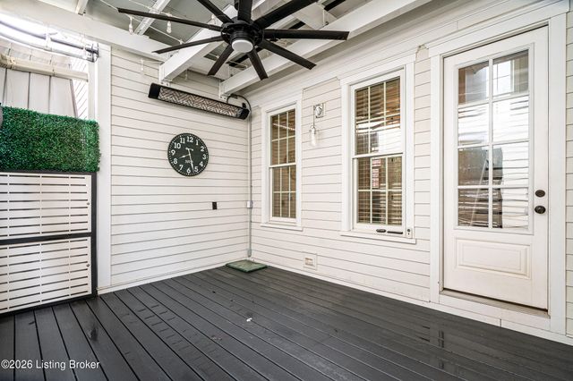 9513 Indian Pipe Ln, Prospect, KY 40059