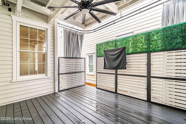 9513 Indian Pipe Ln, Prospect, KY 40059