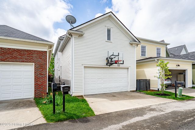 9513 Indian Pipe Ln, Prospect, KY 40059