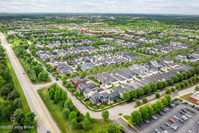 9513 Indian Pipe Ln, Prospect, KY 40059