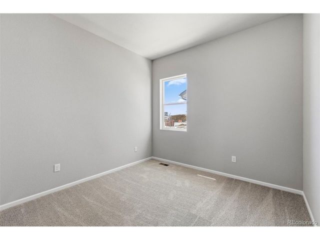 1933 S Eaton Park Way, Aurora, CO 80016