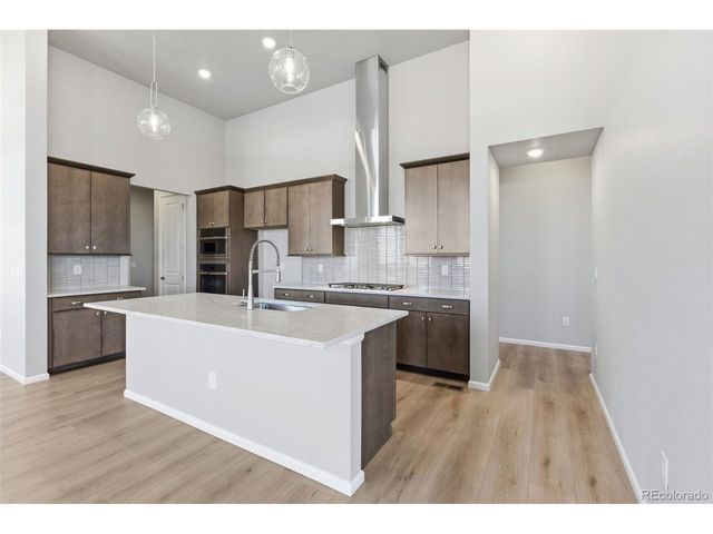 1933 S Eaton Park Way, Aurora, CO 80016