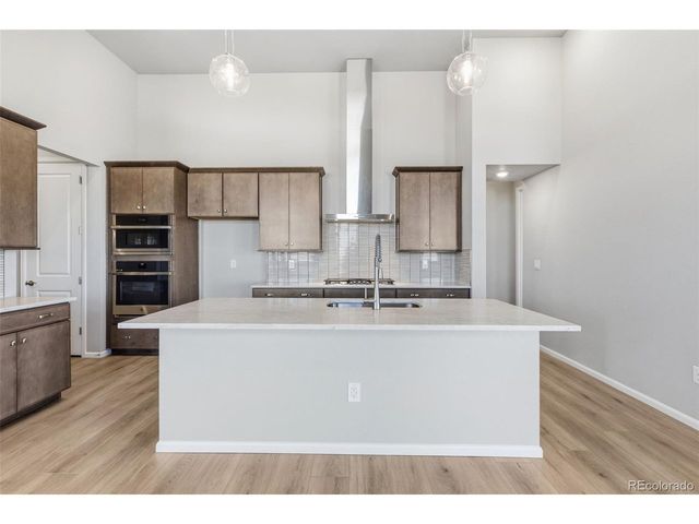 1933 S Eaton Park Way, Aurora, CO 80016