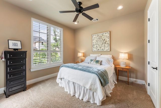 141 Evergreen Oak Drive, Conroe, TX 77384