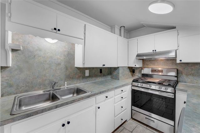 224 Maple Avenue, West Fork, AR 72774